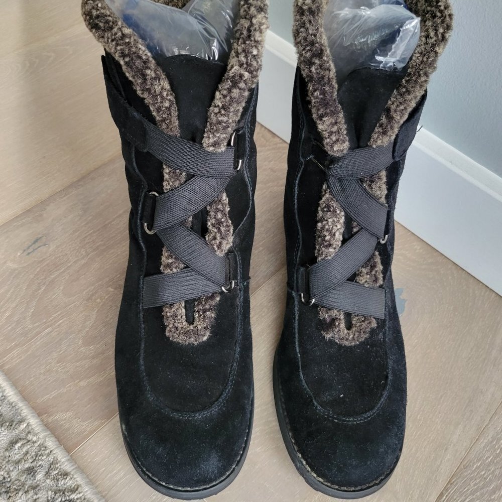 Stuart Weitzman Black Suede Boots Size 8 - Picture 3 of 11